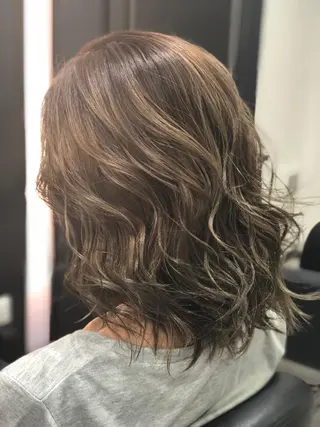 ミディアム 高橋 陸のヘアスタイル