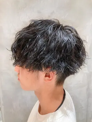 ショート パーマ メンズ 波巻きスパイラルパー マ/シャドウパーマ駿のヘアスタイル