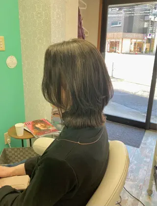 ミディアム 田牧 みゆきのヘアスタイル