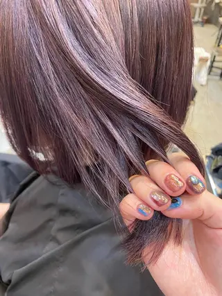ショート カラー パーマ ヘアアレンジ メンズ キッズ ネイル mana 暖色カラーカットのヘアスタイル