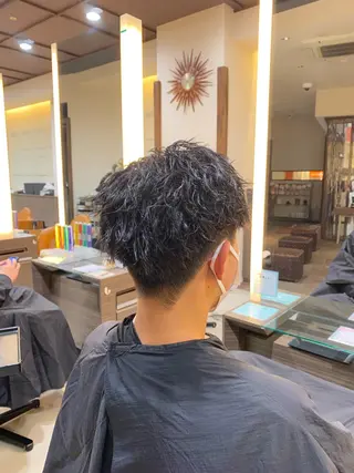 パーマ メンズ スパイラル波巻き パーマ井本汰壱のヘアスタイル
