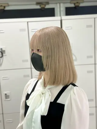 ショート 🍀yuria/ハイ トーン/ペールカラーのヘアスタイル