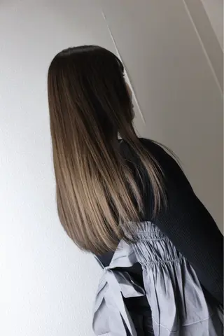 ロング カラー 土居 正季のヘアスタイル