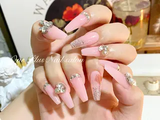ネイル One Plus Nail Salonのネイルデザイン