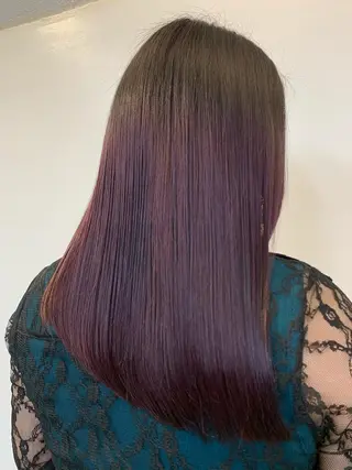 ミディアム カラー トップ スタイリストのヘアスタイル