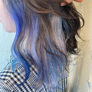 セミロング カラー 推しカラー オタク美容師 山本のヘアスタイル