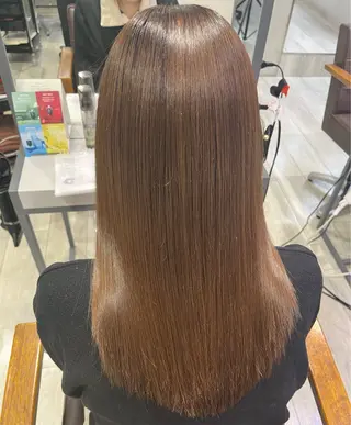 セミロング ハイトーン/心斎橋 🌙イツキのヘアスタイル
