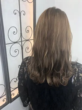 セミロング カラー AVANCE 長尾 尚悟のヘアスタイル