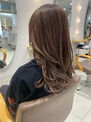 ロング カラー 🍀透明感抜群🍀/ ハイトーンカラーのヘアスタイル