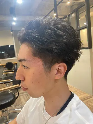 ショート パーマ メンズ 寳泉 章弘のヘアスタイル