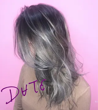 セミロング パーマ ヘアアレンジ メンズ キッズ ネイル マツエク・マツパ レイヤー/顔周り 韓国ヘア森田和貴のヘアスタイル