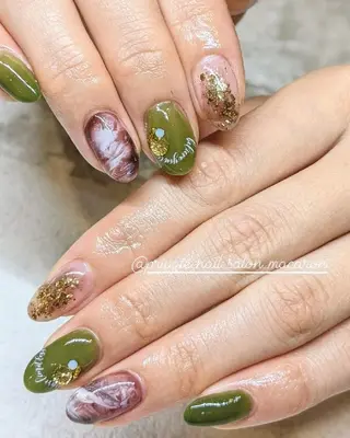 ミディアム nail salon macaron のネイルデザイン