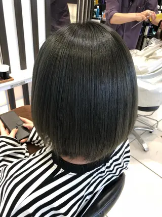 カラー 岩倉 諒のヘアスタイル