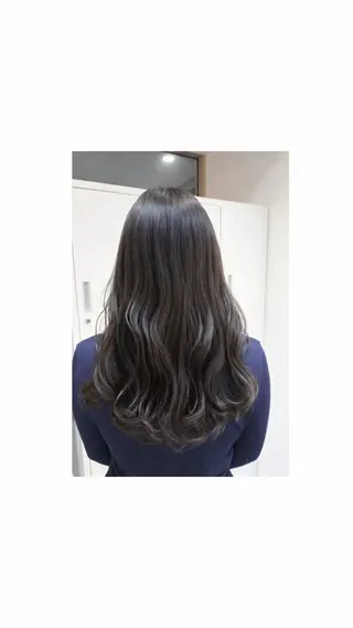 カラー BLEACH YURINAのヘアスタイル