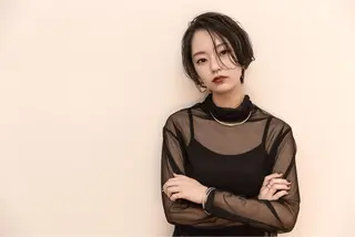ショート カラー ツジガキ ユウスケのヘアスタイル