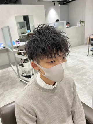 ショート カラー パーマ メンズ 関西センターパート メンズモデル募集のヘアスタイル