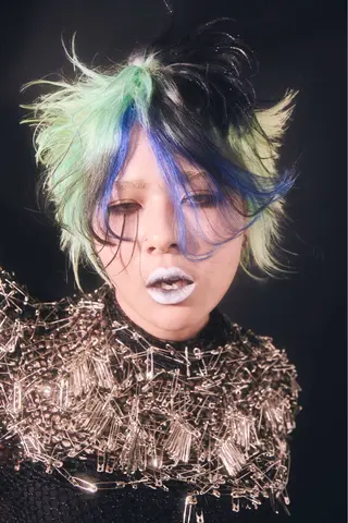 ショート カラー 小林 花寧のヘアスタイル