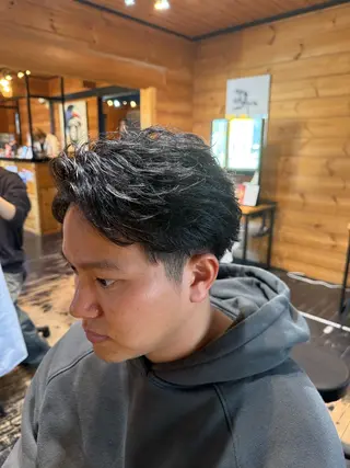 ショート メンズ 古賀 雄大のヘアスタイル