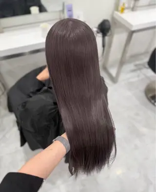 ロング カラー ブリーチなし🩶 グレージュのヘアスタイル