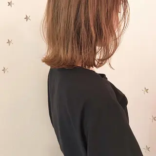 ミディアム 市川 千夏のヘアスタイル