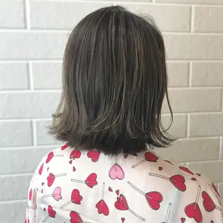 ミディアム カラー en Siena エンシエナのヘアスタイル
