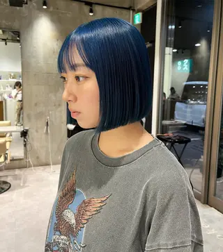 ショート カラー iLi 《イリ》のヘアスタイル