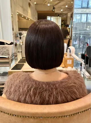 ショート カラー 🍯レイヤー/ボブ 🍯髪質改善️ みゆのヘアスタイル