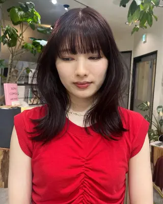 カラー 韓国アンニュイ/ アミのヘアスタイル