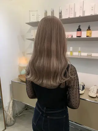 ロング カラー ブリーチカラーが人気 onnuのヘアスタイル