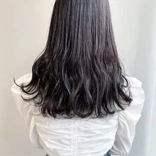 ロング カラー 山口 莉奈のヘアスタイル