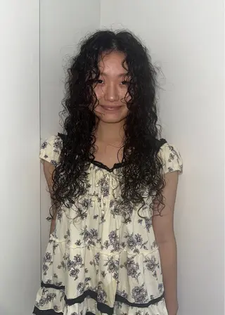 ロング パーマ 松本 雪愛のヘアスタイル