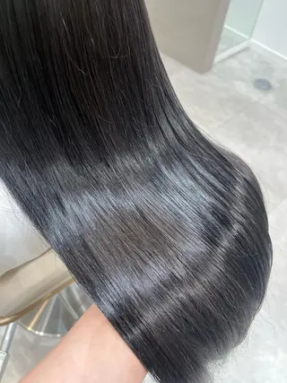 ロング 近 紗理奈のヘアスタイル