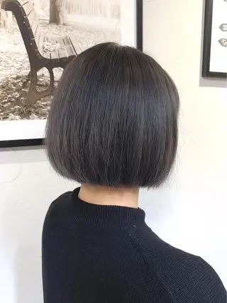 ショート カラー 鈴木 咲輝のヘアスタイル