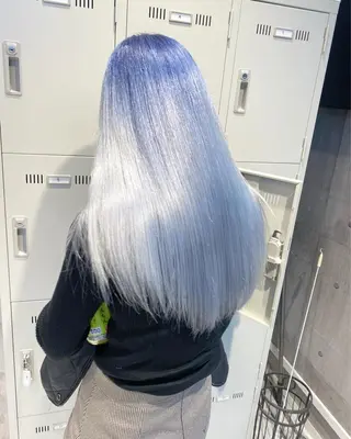 セミロング カラー メンズ アイブロウ JuNブリーチに 縮毛矯正するプロのヘアスタイル