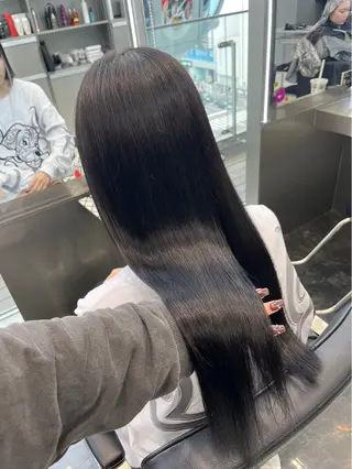 ロング カラー ケアブリーチ/透明感 カラー🩶YURIAのヘアスタイル