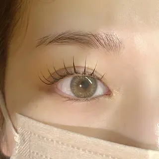 マツエク・マツパ まつ毛/眉毛サロン Miri山下のマツエク・マツパデザイン