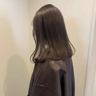 セミロング カラー otoha✳︎ くすみ艶カラーのヘアスタイル