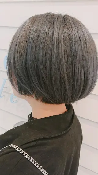ショート カラー 🐱higajo🐱 比嘉門(ヒガジョウ)のヘアスタイル