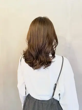 ミディアム パーマ 山本  弦生のヘアスタイル