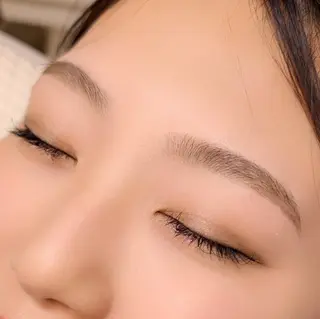 アイブロウ enu eyelash 愛子のマツエク・マツパデザイン