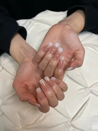 ネイル nail.salon .Reversalのネイルデザイン