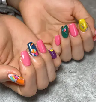 ネイル Sun Brown サンブラウンのマツエク・マツパデザイン