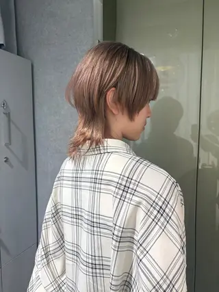 ミディアム カラー jyui/原宿 ハイトーン/デザインのヘアスタイル