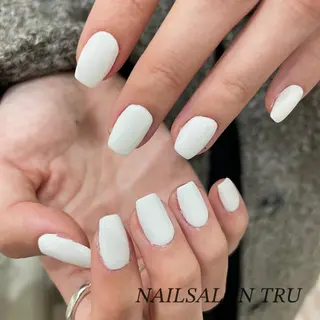 ネイル 𝐼𝑁𝑂𝑈𝐸 𝑀𝐼𝐴のネイルデザイン