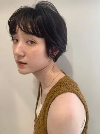 カラー ミディアム パーマ CEINE PATHのヘアスタイル