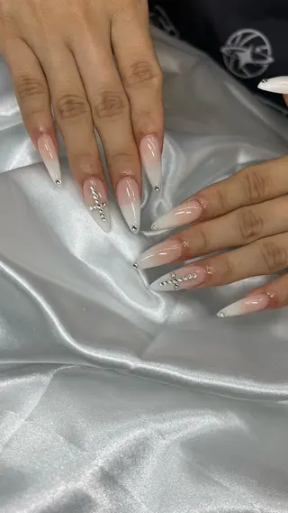 ネイル 𝐧𝐚𝐢𝐥 𝐌𝐢𝐖𝐢𝐢のネイルデザイン