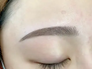 アイブロウ B's はしばの眉毛・アイブロウイメージ