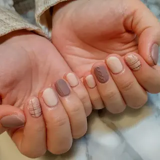 ネイル ジェヌインネイル 河内のネイルデザイン