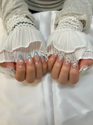 ネイル Roi〈ロア〉 Yunaのネイルデザイン