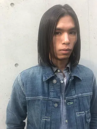 ミディアム 🌈圧倒的デザイン パーマ　関和希のヘアスタイル